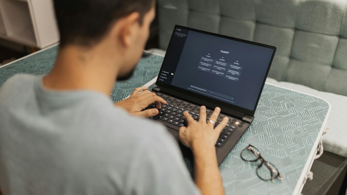 The SMB Guide to GEO: Why Your Website Isn’t Showing Up in ChatGPT Answers The SMB Guide to GEO: Why Your Website Isn’t Showing Up in ChatGPT Answers